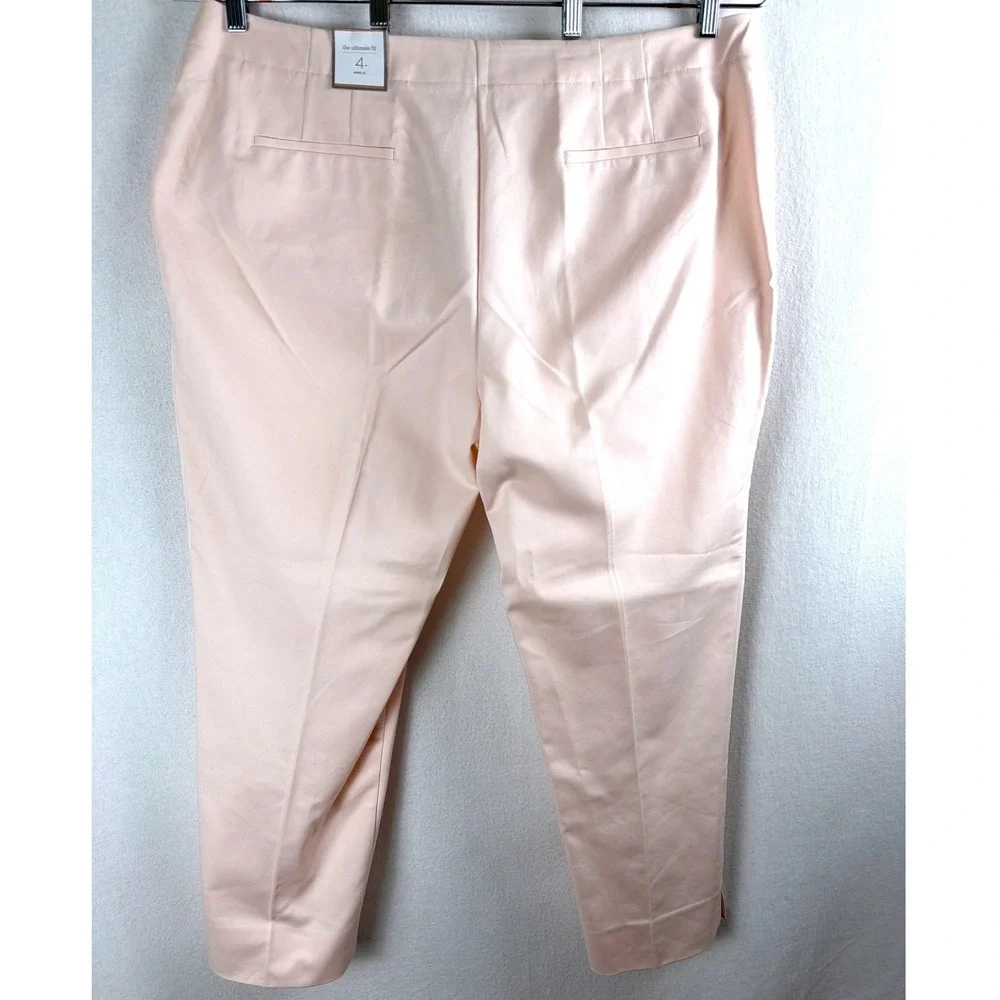 Chicos Smooth Stretch Chic Ankle Pants Pink Delicacy Size 4 XXL Ankle Length NWT